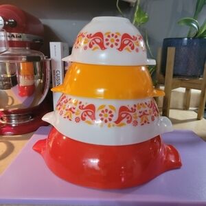 Pyrex Friendship Cinderella Mixing Bowls